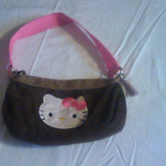 hello kitty mini purse
